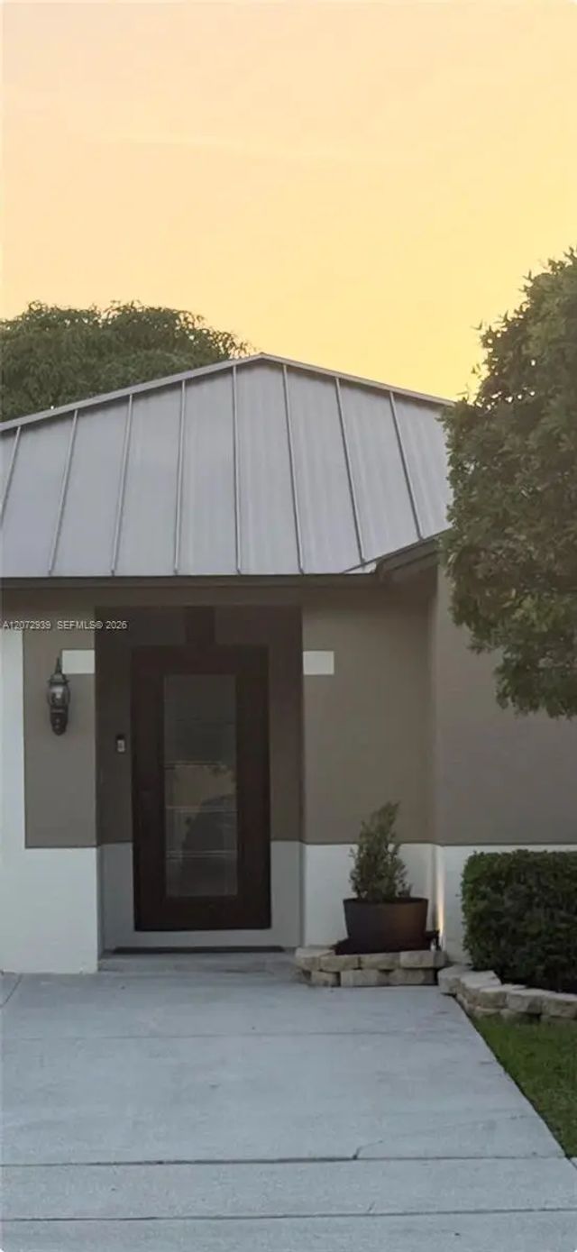 2 of 43 - 6711 Spring Garden Run, Lake Worth, FL