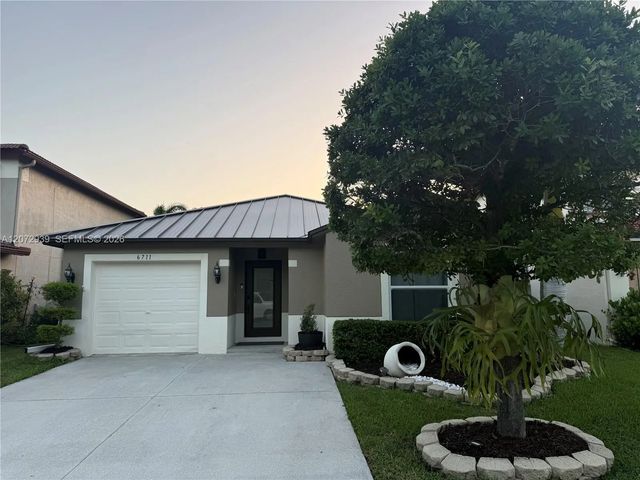 3 of 43 - 6711 Spring Garden Run, Lake Worth, FL
