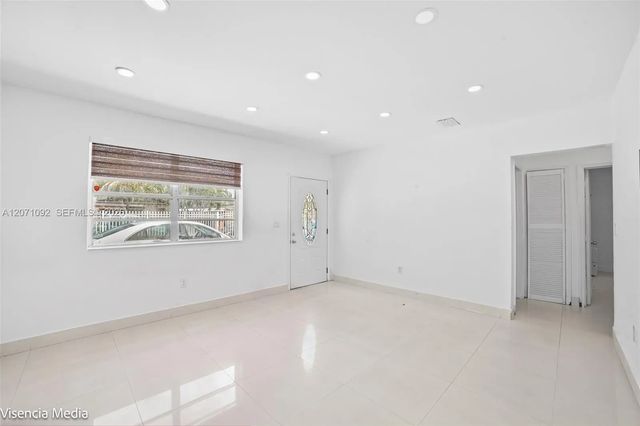 3 of 18 - 1442 Nw 113th Terrace, Miami, FL