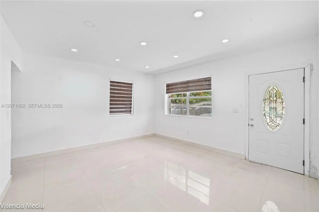 4 of 18 - 1442 Nw 113th Terrace, Miami, FL