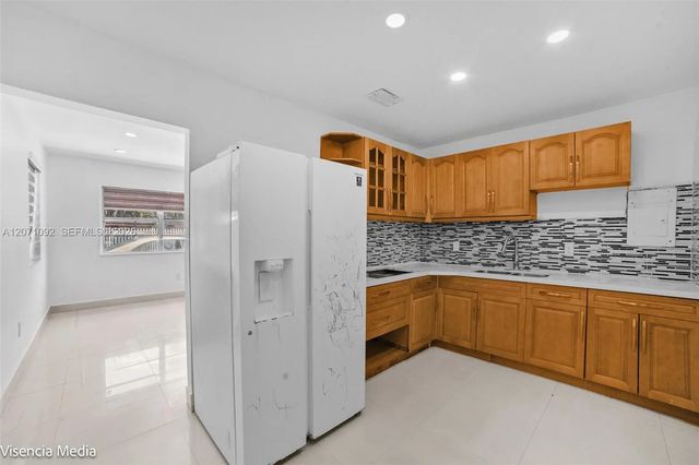 5 of 18 - 1442 Nw 113th Terrace, Miami, FL