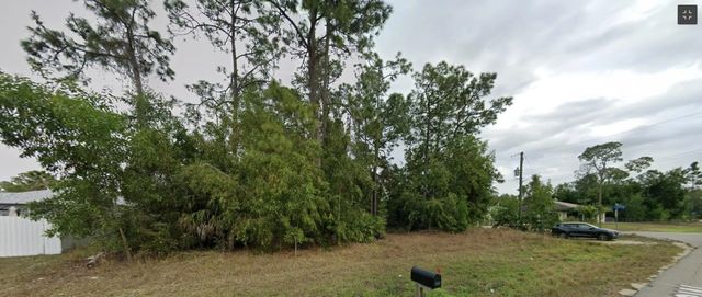 4 of 5 - 2440 Lantana Avenue S, Lehigh Acres, FL