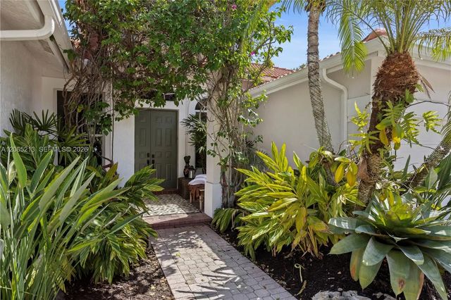 4 of 37 - 4015 Crossbill Lane, Weston, FL