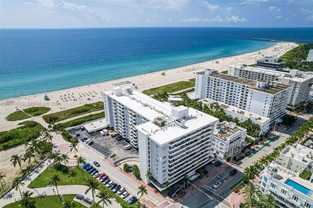 3 of 52 - 465 Ocean Drive #512, Miami Beach, FL