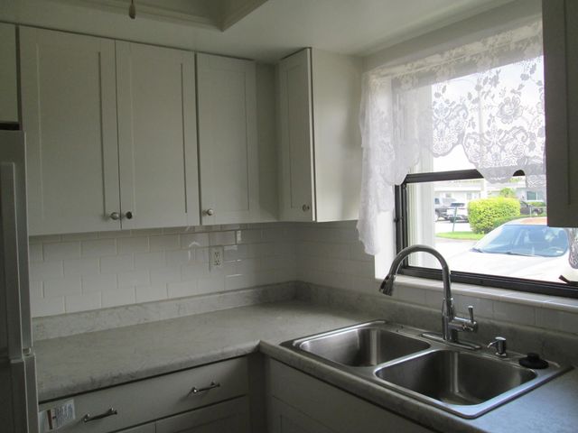 5 of 49 - 2611 W Barkley Drive W #e, West Palm Beach, FL