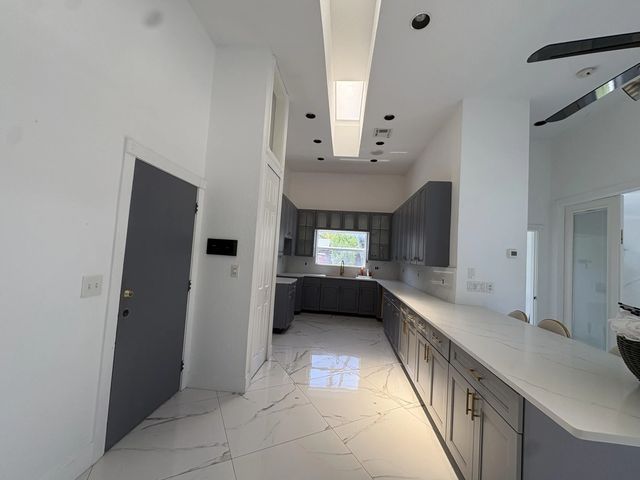 4 of 6 - 641 Nw 28th Street, Wilton Manors, FL