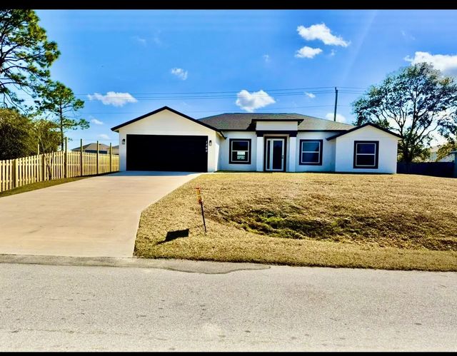 1260 Larkspur Street Se, Palm Bay