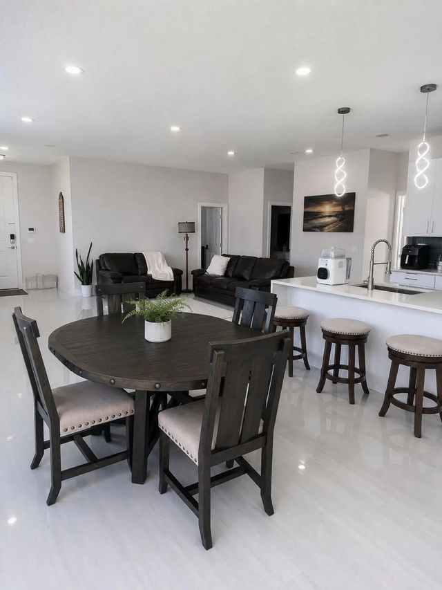 4 of 30 - 792 Sw Nichols Terrace, Port St. Lucie, FL