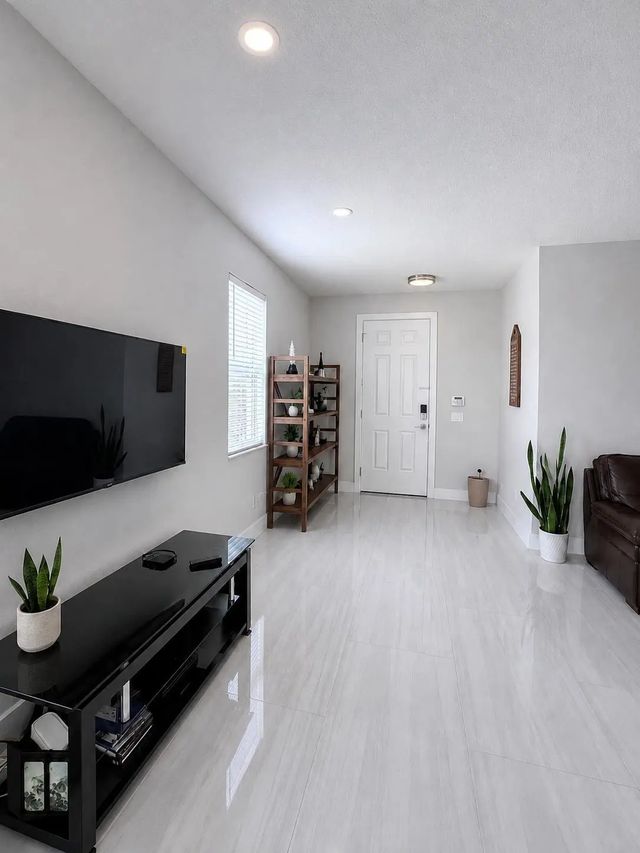 5 of 30 - 792 Sw Nichols Terrace, Port St. Lucie, FL
