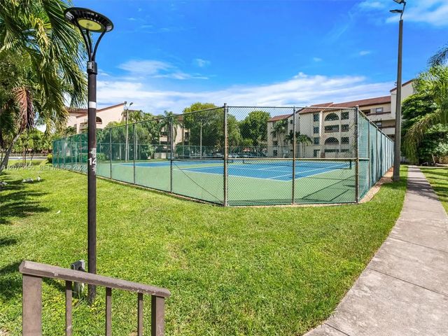3 of 17 - 9255 Sw 125th Avenue #310-r, Miami, FL