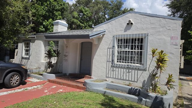 2 of 4 - 655 Ne 80th Street, Miami, FL