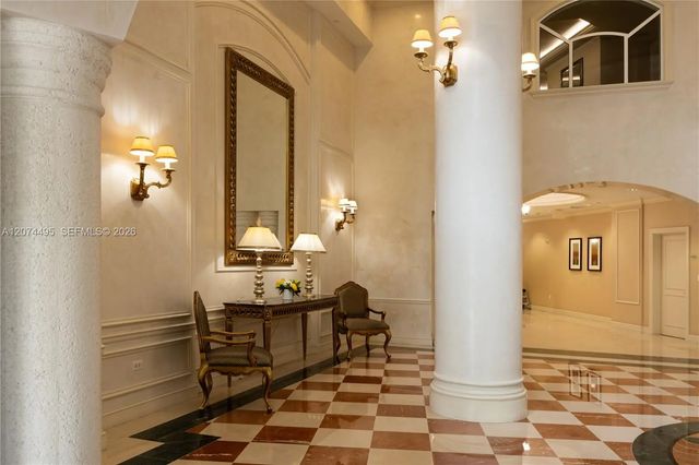 3 of 16 - 20000 E Country Club Drive #307, Aventura, FL