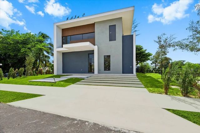 201 Nw 14th Way, Dania Beach