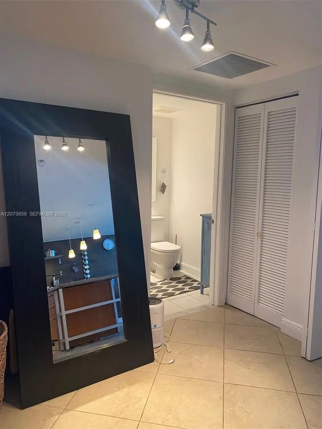 3 of 11 - 185 Sw 7th Street #1607, Miami, FL