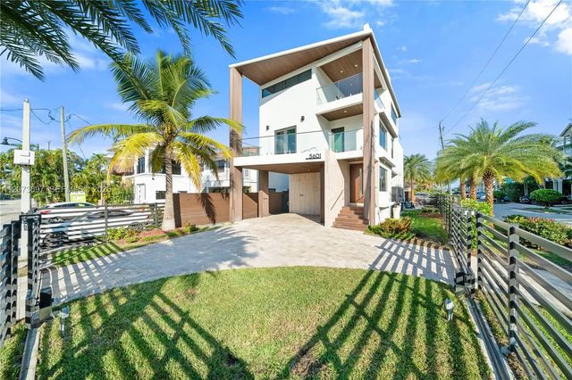5601 N Ocean Drive, Hollywood