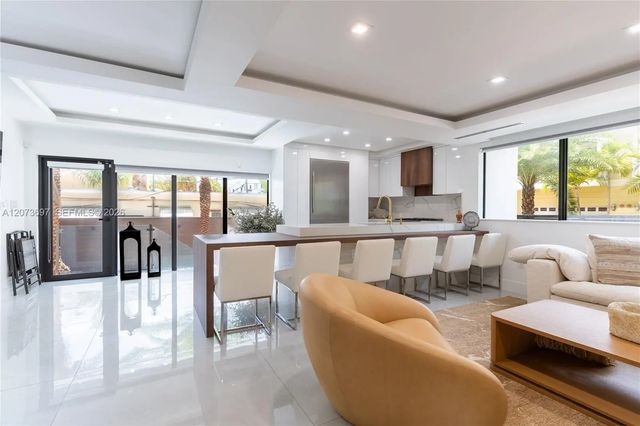 5 of 92 - 5601 N Ocean Drive, Hollywood, FL