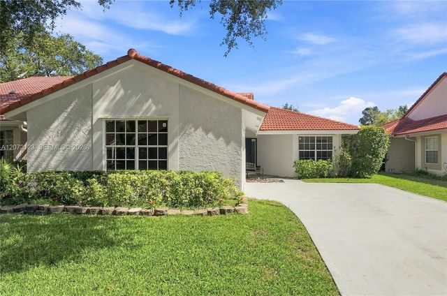 3 of 35 - 10425 Nw 9th Manor, Coral Springs, FL