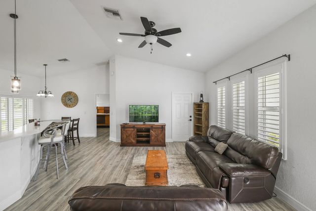 5 of 27 - 844 Lake Betty Drive, Lake Placid, FL