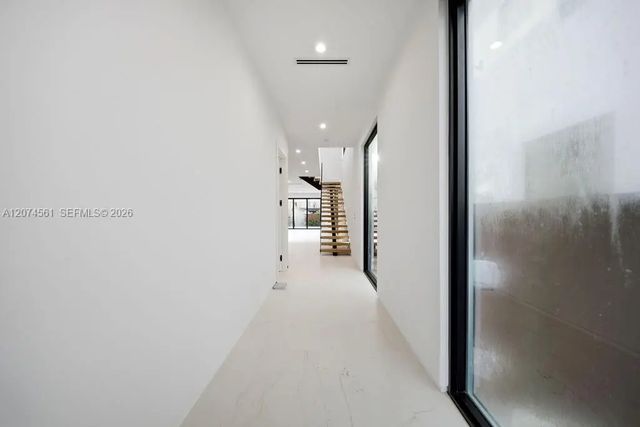 4 of 74 - 1334 Ne 16 Terrace, Fort Lauderdale, FL