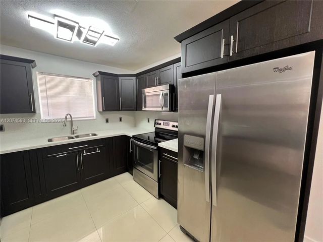 7785 W 30th Court #f-107, Hialeah