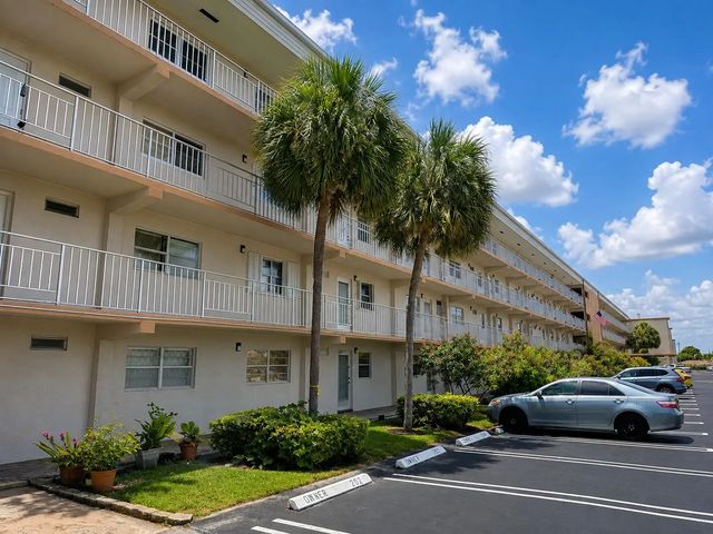 230 Ne 26th Avenue #404, Boynton Beach
