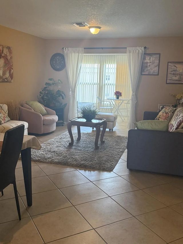 5 of 28 - 230 Ne 26th Avenue #404, Boynton Beach, FL