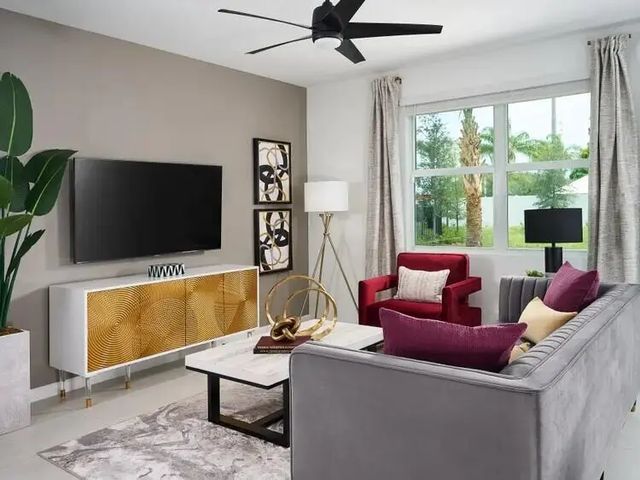 4 of 8 - 692 Salisbury Circle, Fort Pierce, FL