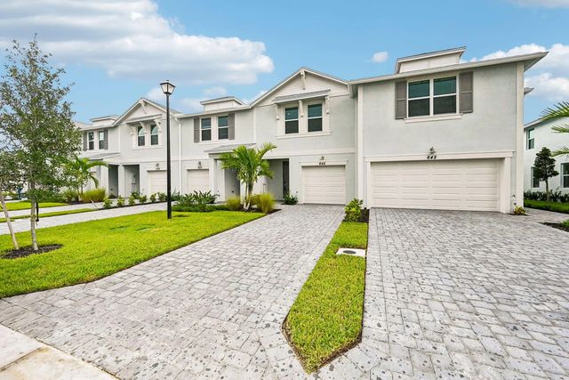 4 of 33 - 646 Salisbury Circle, Fort Pierce, FL
