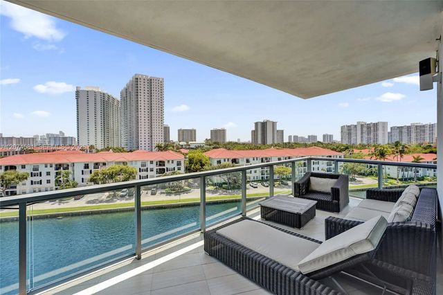 4 of 65 - 3250 Ne 188th Street #501, Aventura, FL