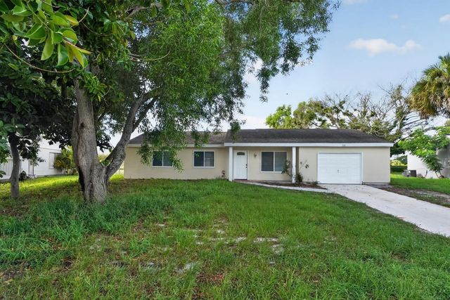 230 Sw Cherryhill Road, Port St. Lucie