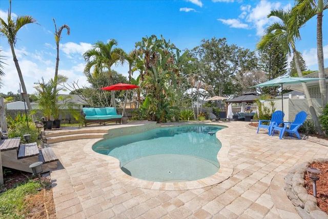 568 Se Nome Drive, Port St. Lucie