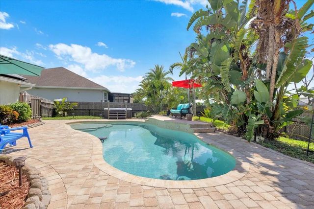 4 of 51 - 568 Se Nome Drive, Port St. Lucie, FL