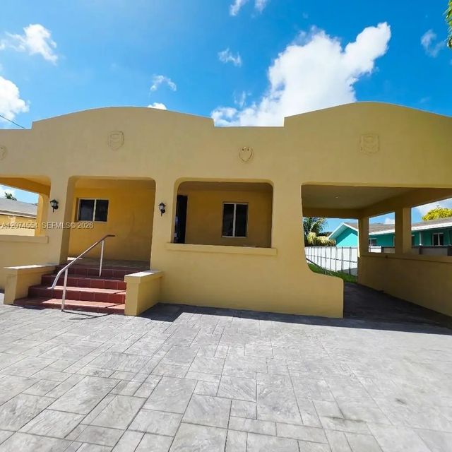 3 of 23 - 1934 Nw 35th Street, Miami, FL