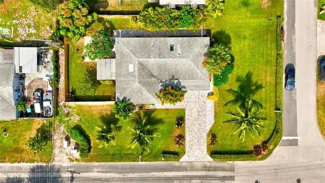 2 of 59 - 701 Se 1st Street, Boynton Beach, FL