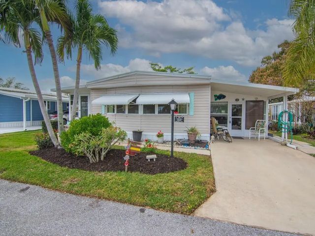 293 Ne Moonstone Drive, Jensen Beach