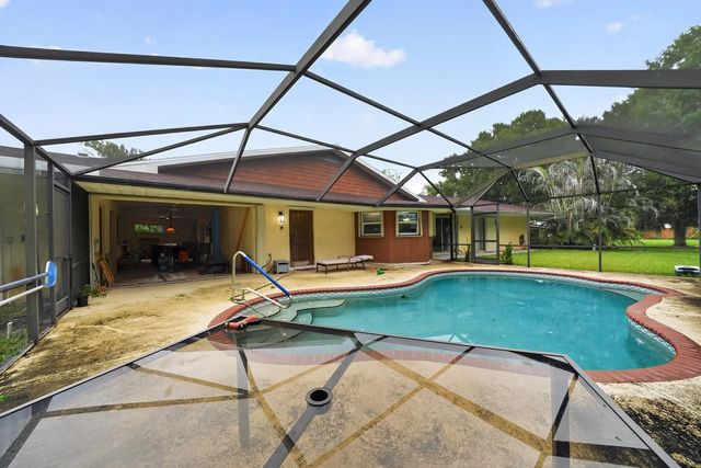 2 of 17 - 7105 Santa Rosa Parkway, Fort Pierce, FL