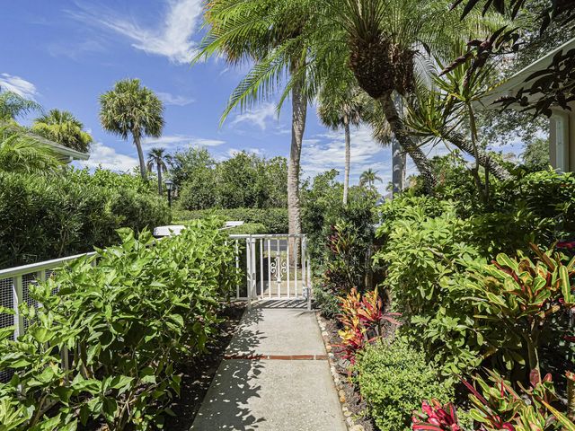 5 of 43 - 219 E Park Shores Circle #219b, Indian River Shores, FL
