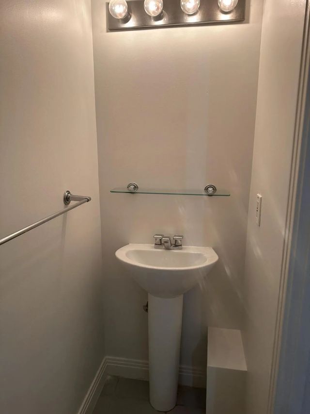 4 of 20 - 11605 Nw 11th Street, Pembroke Pines, FL