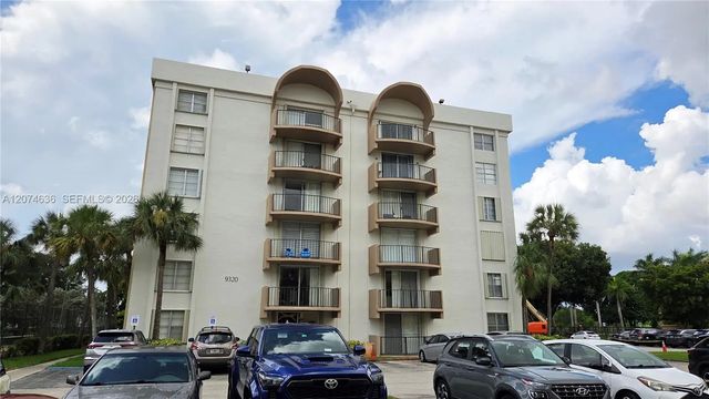 9320 Fontainebleau Boulevard #401, Miami