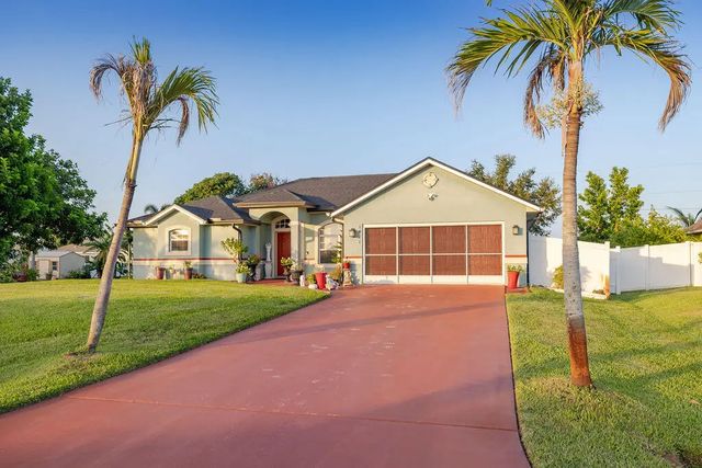1871 Sw Monterrey Lane, Port St. Lucie