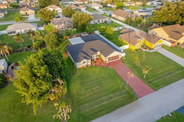 2 of 85 - 1871 Sw Monterrey Lane, Port St. Lucie, FL