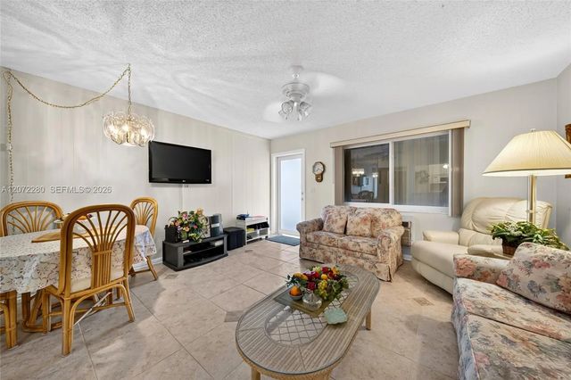 5 of 19 - 1001 Atlantic Shores Boulevard #110, Hallandale Beach, FL