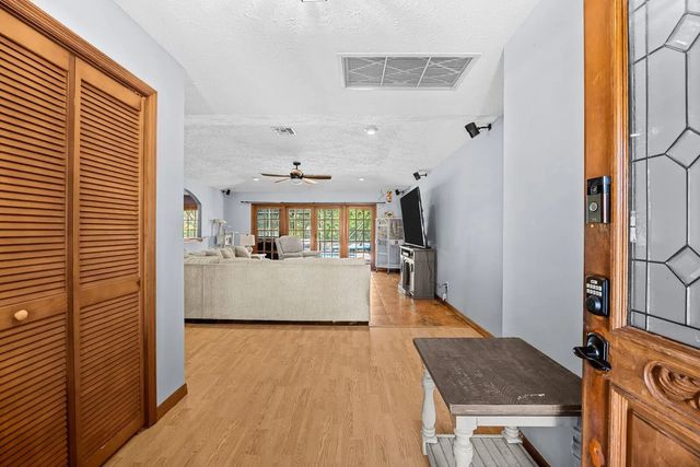 5 of 37 - 101 Se Nash Court, Port St. Lucie, FL