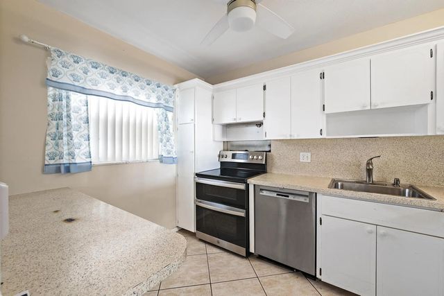 3 of 20 - 29 Yacht Club Drive #unit 405, North Palm Beach, FL