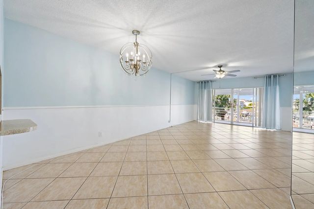 4 of 20 - 29 Yacht Club Drive #unit 405, North Palm Beach, FL