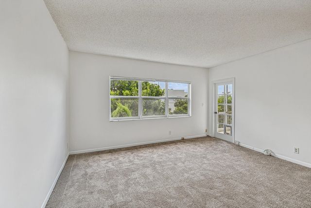 3 of 27 - 6731 Cypress Road #unit 402, Plantation, FL