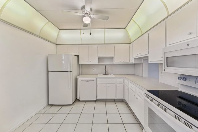 5 of 27 - 6731 Cypress Road #unit 402, Plantation, FL