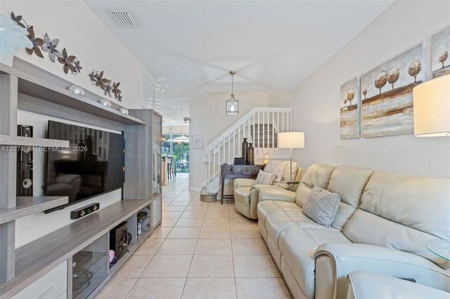 2 of 35 - 1034 Ne 30th Avenue, Homestead, FL