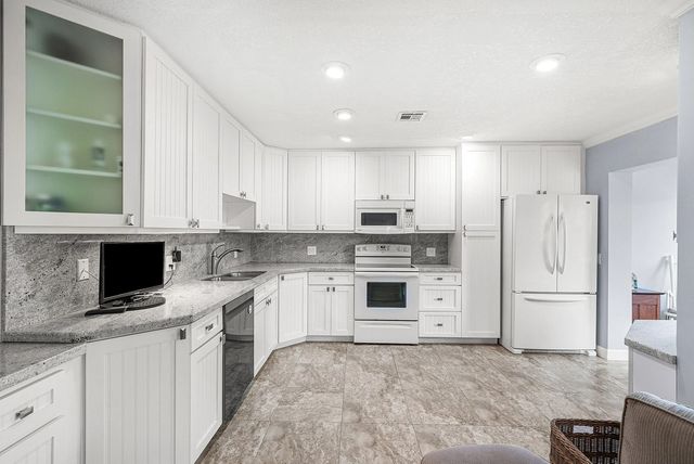 2 of 53 - 11212 Quail Covey Road #green Heron N, Boynton Beach, FL