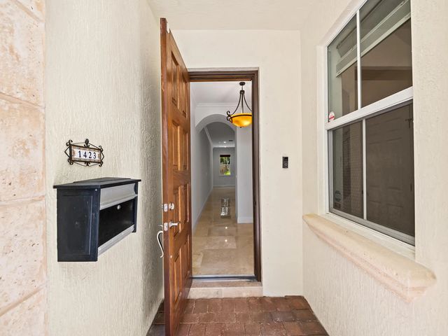 5 of 35 - 1423 Ne 26th Avenue #1423, Fort Lauderdale, FL